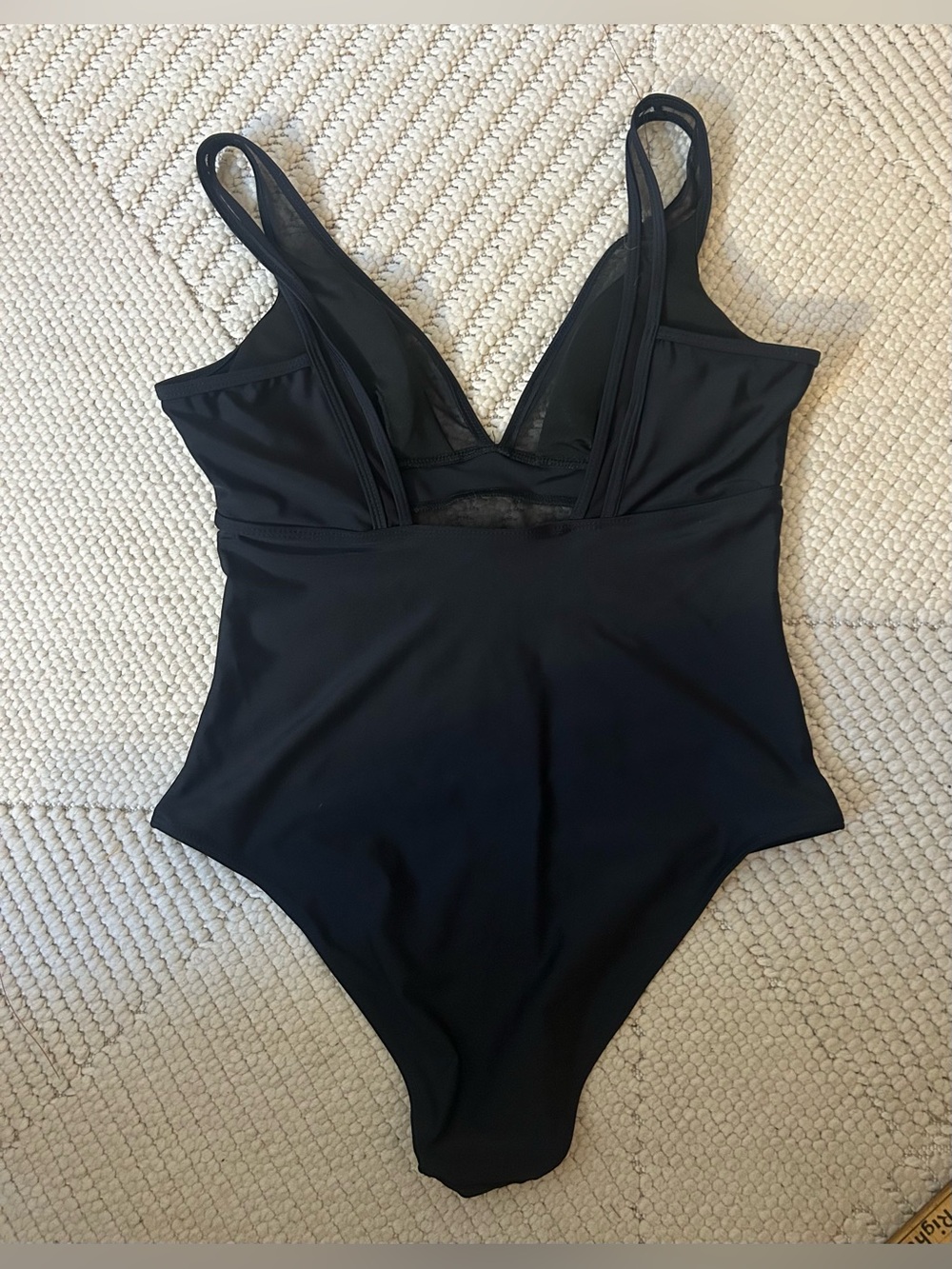 🔵 Cupshe Grace Bay Mesh V-Neck One Piece Swimsuit - Black / Size L - Picture 2 of 5